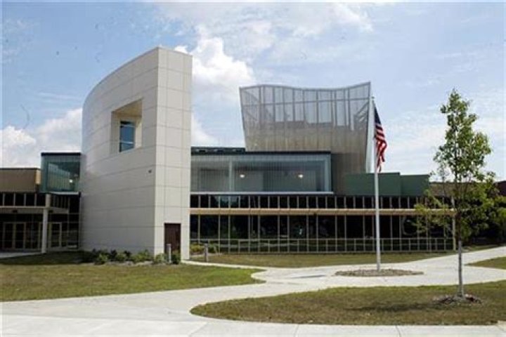 Are Geneva schools open?