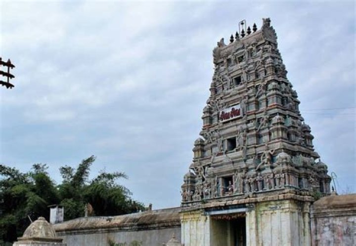 How can I visit Navagraha temple in one day?