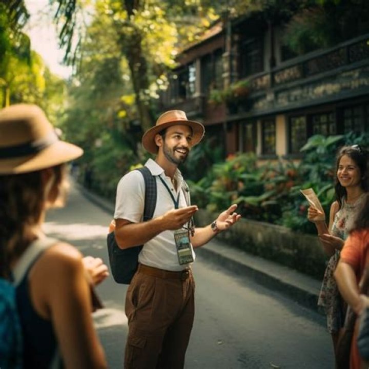 What should a tour guide say?